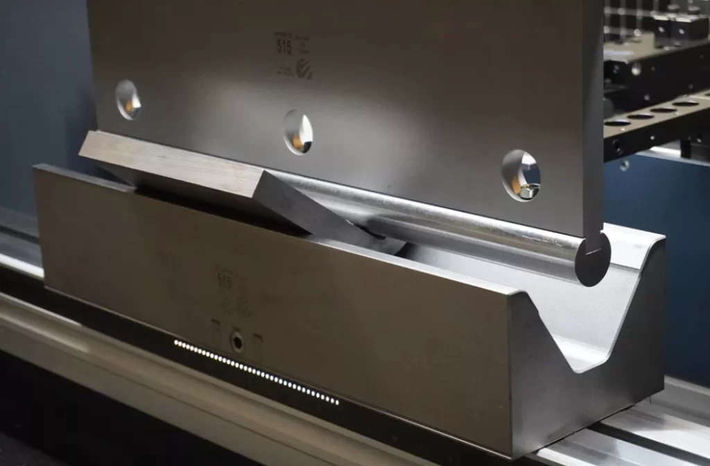 Press brake tooling with V-die for forming sheet metal bends from HSS